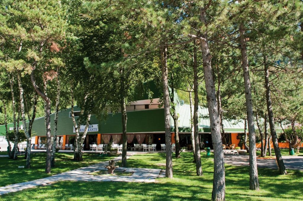 Hotel Carnia Venzone Exterior foto